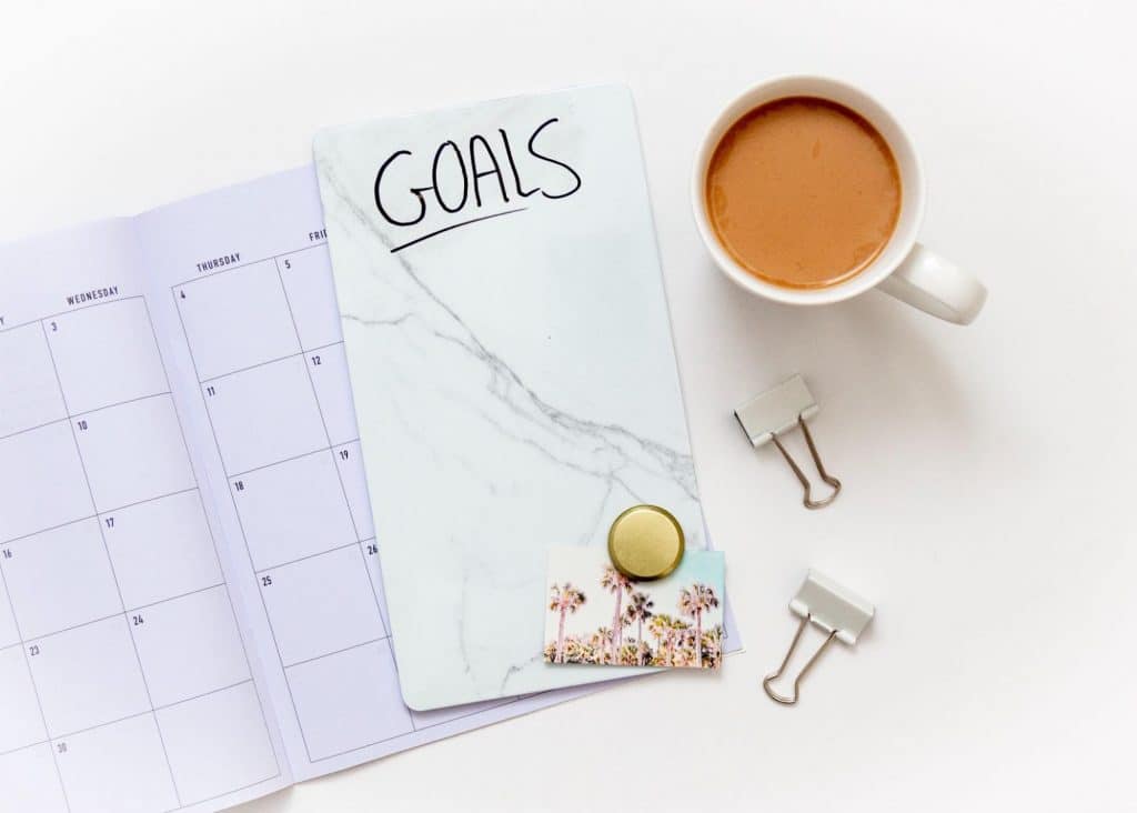Image of a blank sheet of planner and paper for a list of goals for the blog How Does Therapy Work by Soultenders